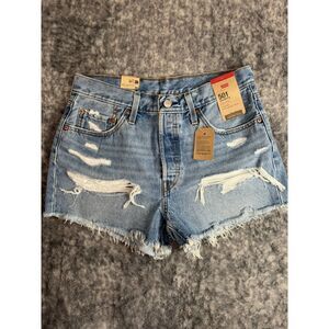 NWT Levi's 501 Distressed Shorts size 29
